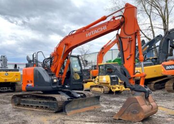 2018 Hitachi ZX135US-6N Excavator Trackhoe Dozer Aux Hyd QC Thumb Bucket