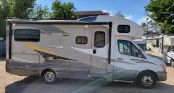 2014 Itasca Class C RV NAVION