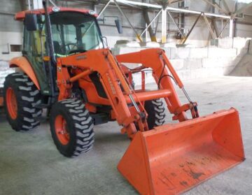 2010 Kubota M7040D MFWD Tractor