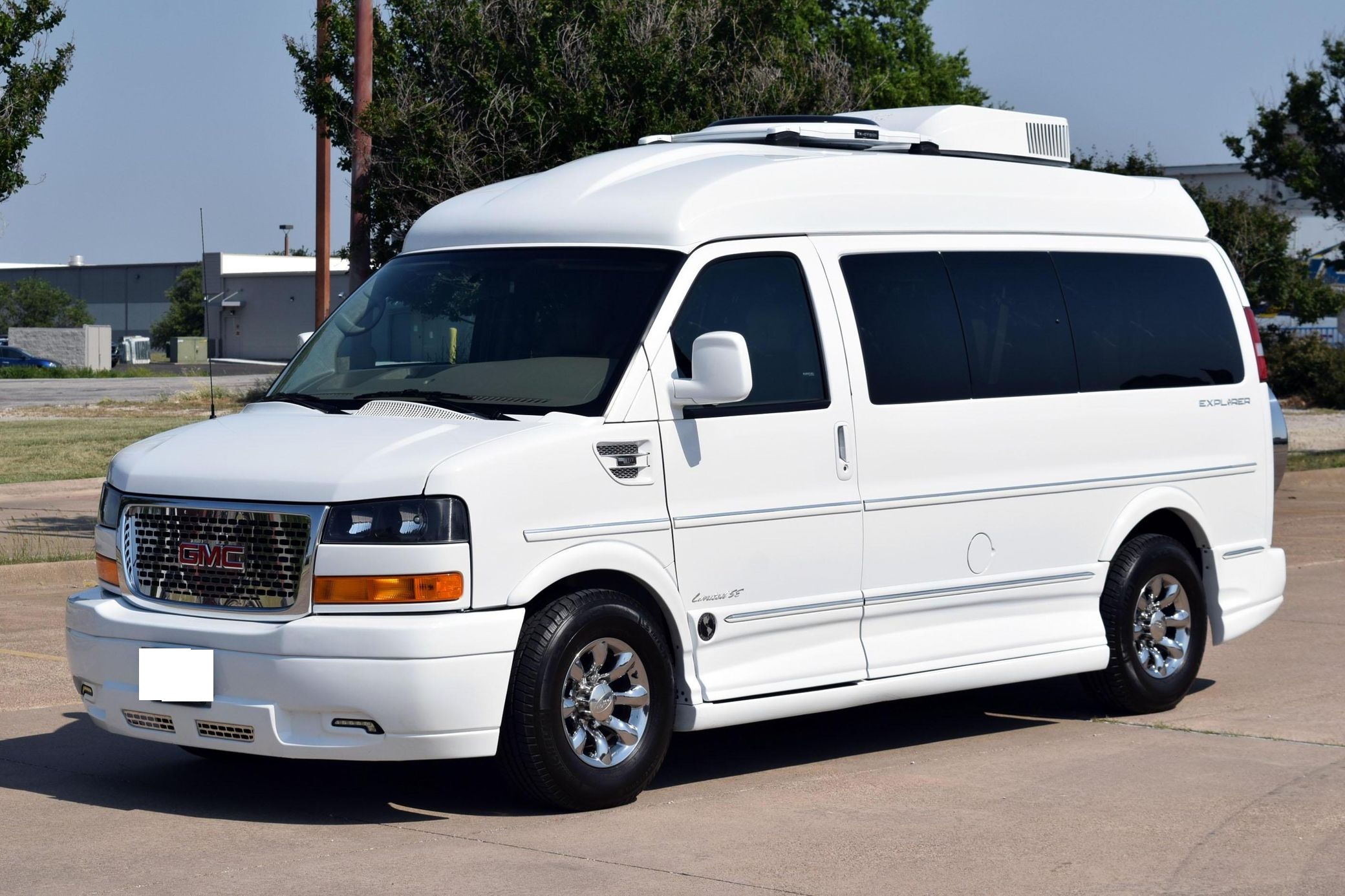 2015 GMC Savana G2500 Explorer Limited SE - Image 5