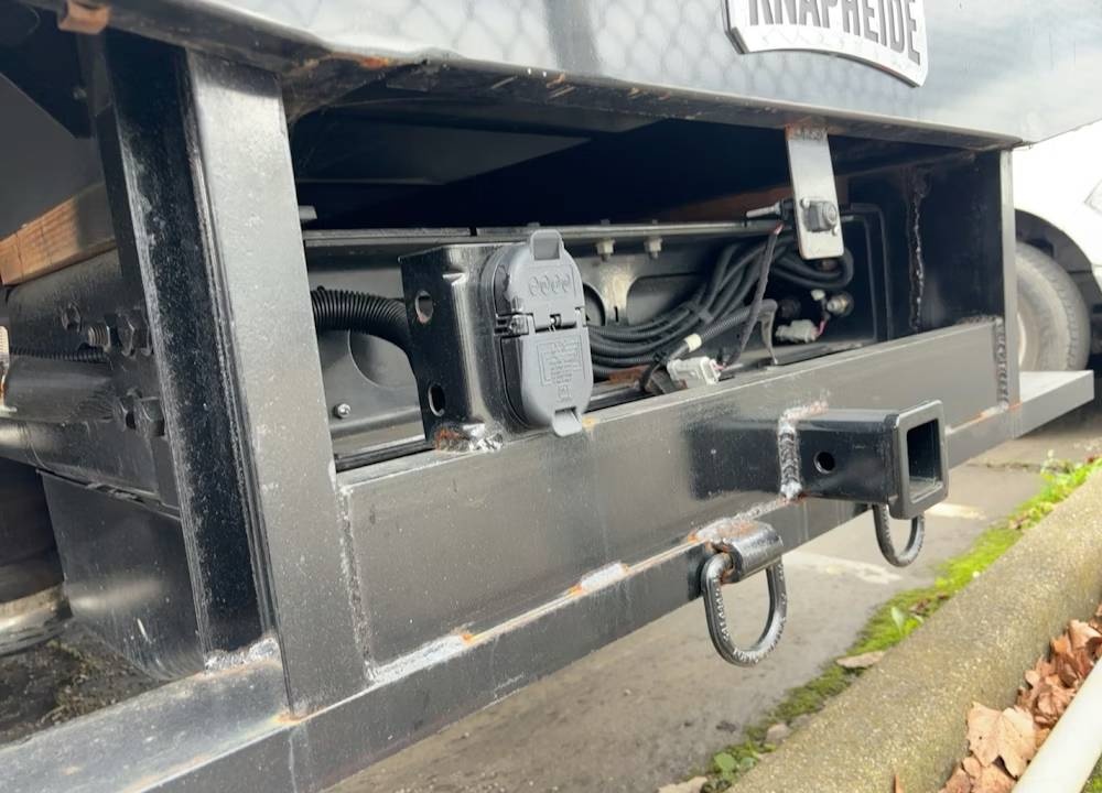 2023 International CV515 12' Flatbed Truck 6.6L - Image 18