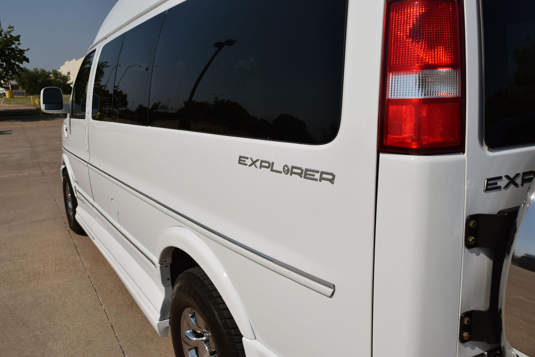 2015 GMC Savana G2500 Explorer Limited SE - Image 62