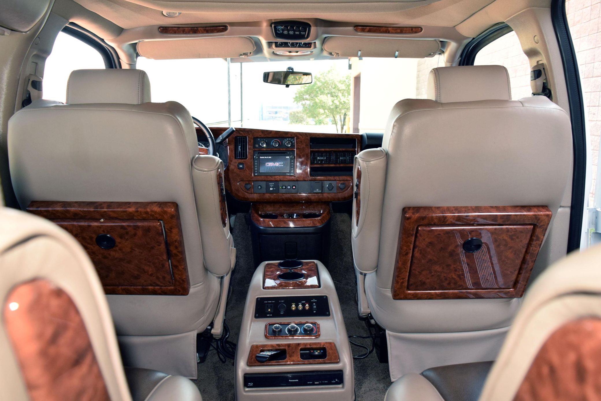2015 GMC Savana G2500 Explorer Limited SE - Image 54